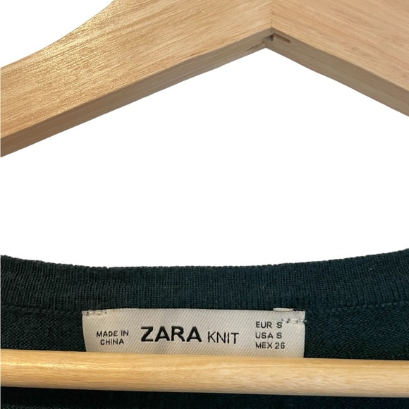 Emerald Green Zara Knit V-neck Sweater with Shoulder Cut Outs Size Small - Picture 6 of 8